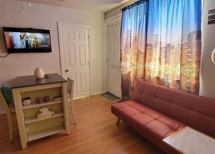 Apartment Cozy 1 Bedroom, 1 Min From Irving Park Blue Line, Free Parking Chicago