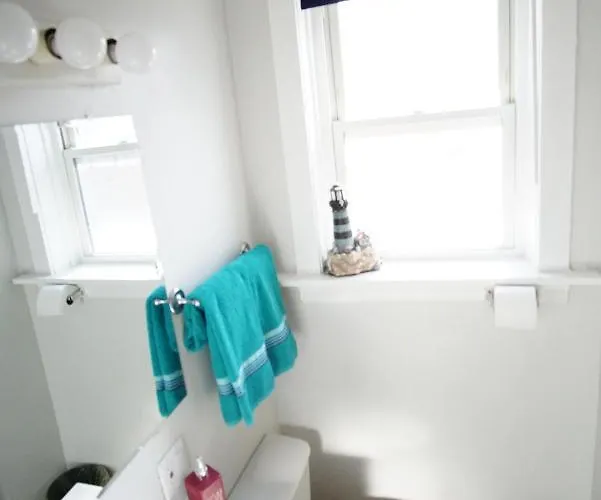 Apartment Cozy 1 Bedroom, 1 Min From Irving Park Blue Line, Free Parking *